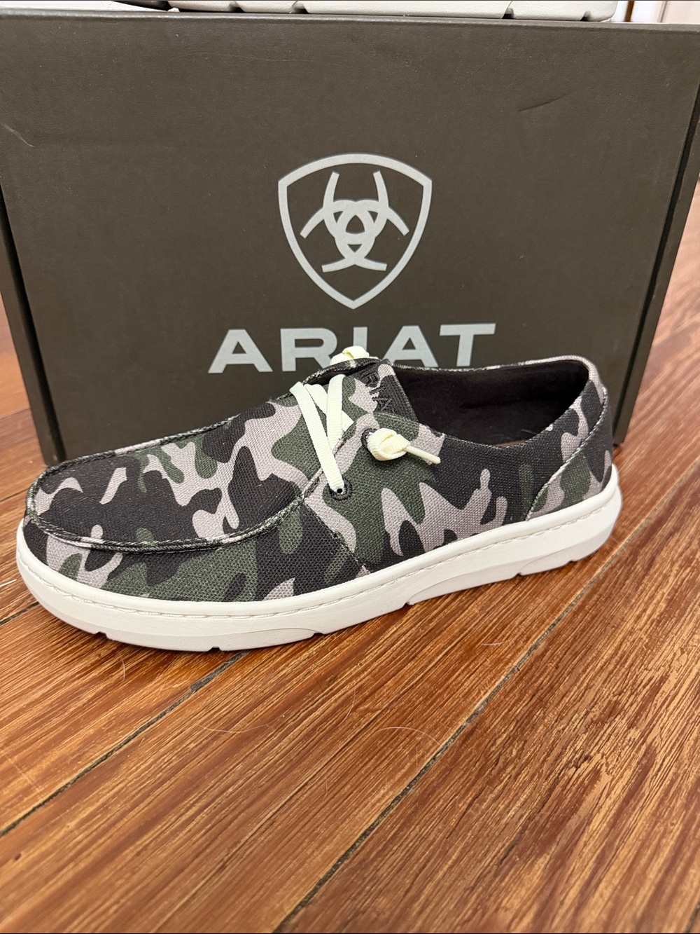 Ariat women’s Camouflage Slip-On Hilo Loafer in Green and Black - Picture 5 of 5